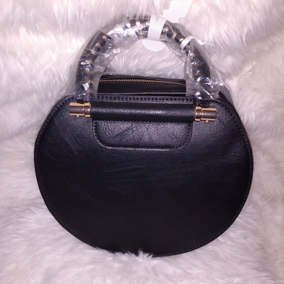 Your Choice of a Red or Black Handbag - Picture 3 of 5